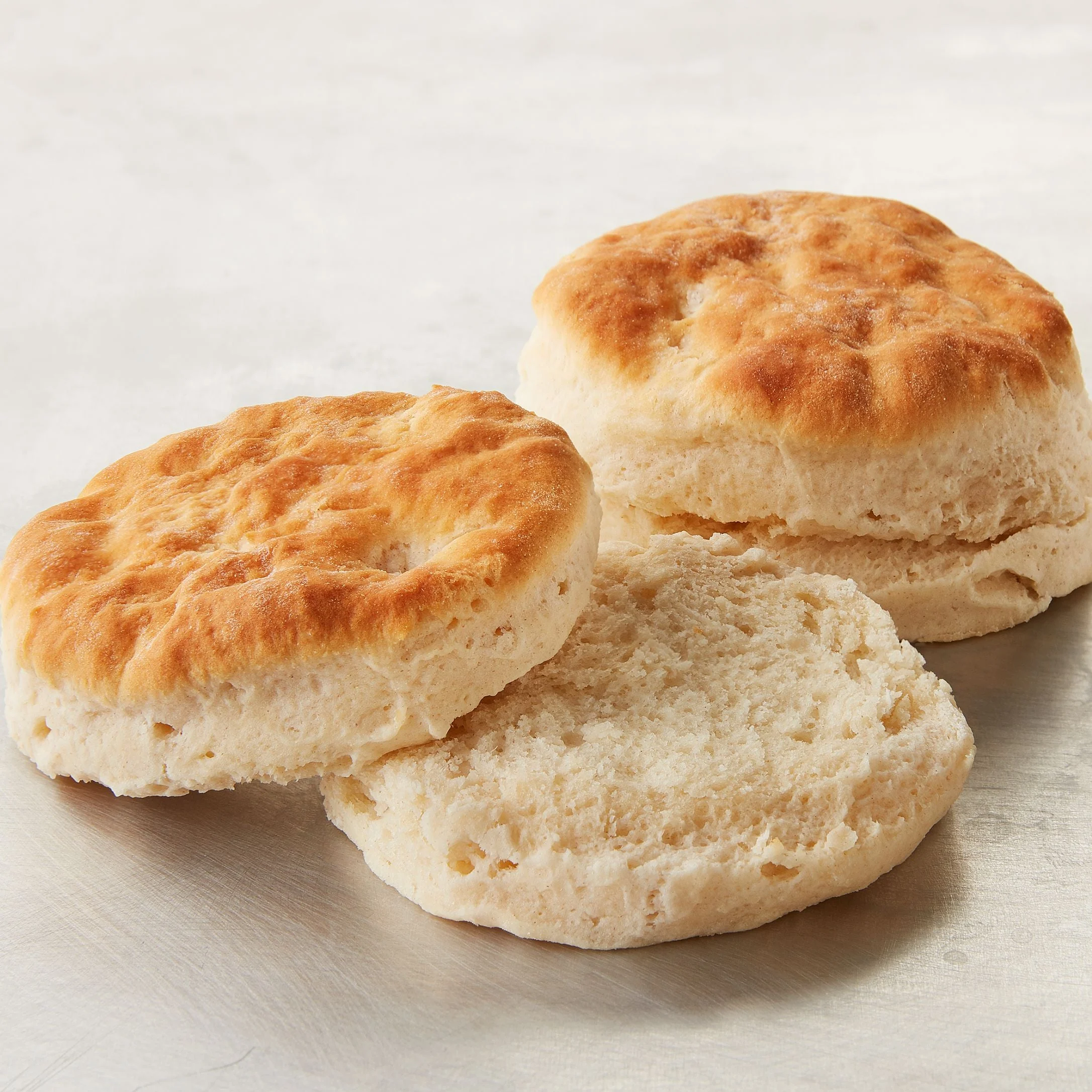 Pillsbury Baked Biscuit Reduced Sodium Easy Split Golden Buttermilk 2.25 Ounce Size - 5 Per Case.