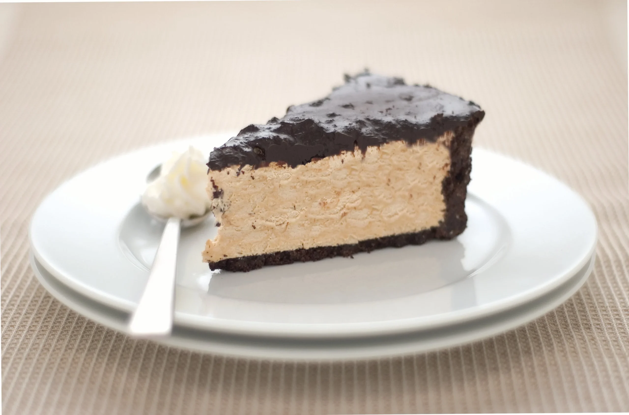 Mississippi Mud Pie 10 Inch Deep Dish Cut 10 Inch 10 In - 2 Per Case.