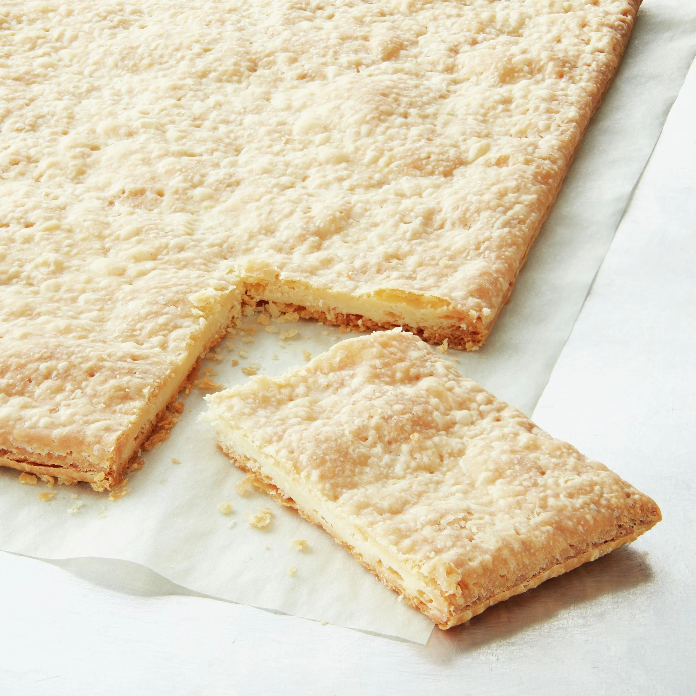 Pillsbury Frozen Pie Dough Sheet Ct)10 Inch  2 Inch  17.13 Pound Each - 1 Per Case.