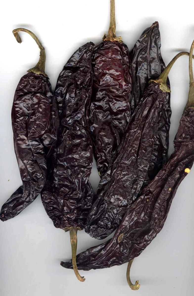 Peppers, Pasilla Negro Chili, Whole, Dried, Bulk,1 - 25 POUND