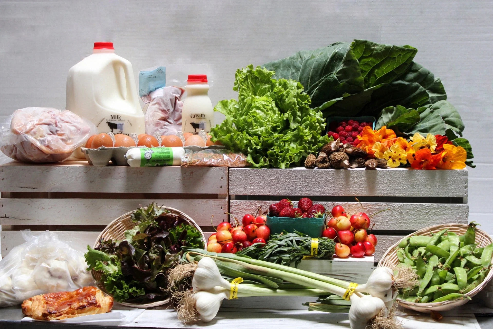 Deluxe Organic Grocery Staples Subscription
