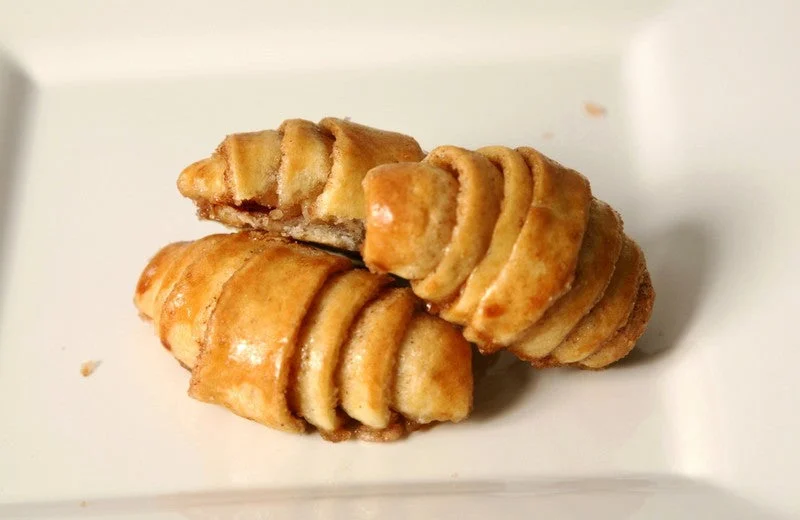 Heaven Mills Cinnamon Rugelech